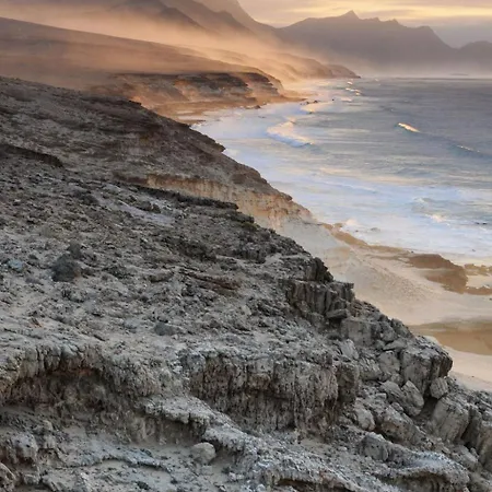 Liebevoll Eingerichtetes Calima Amarilo By Interhome