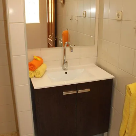Liebevoll Eingerichtetes Calima Amarilo By Interhome *